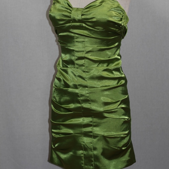 Speechless Green Halter Dress - Picture 7 of 13